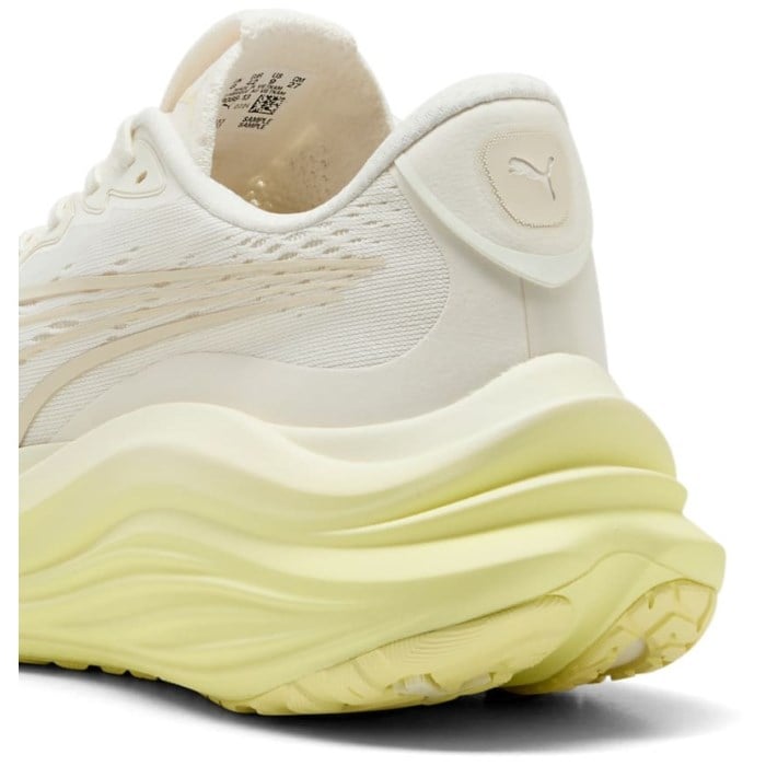 Puma MagMax Nitro - Mens Running Shoes - Warm White/Gold Moon