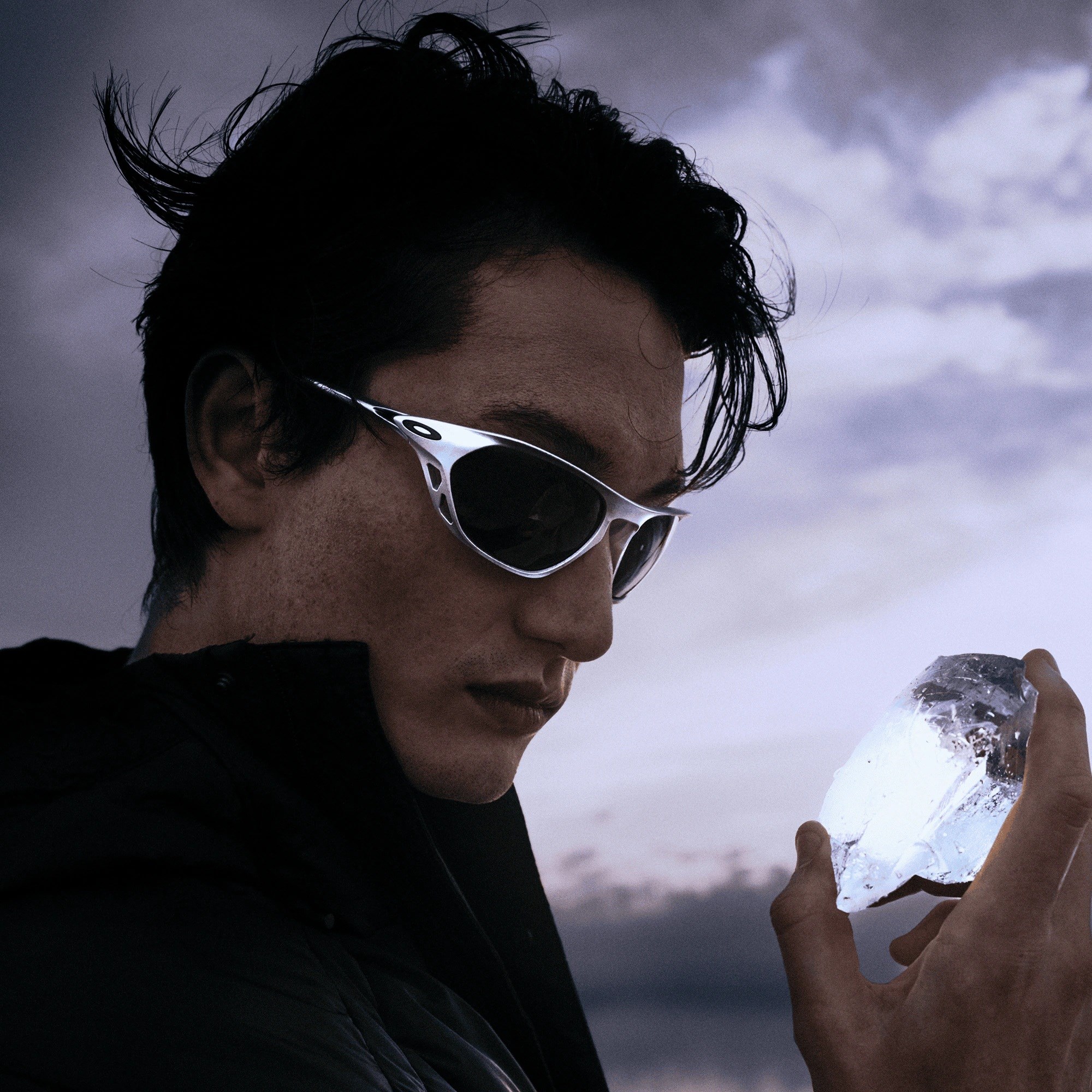 Oakley Cage Jacket - Silver/Prizm Black - image 6
