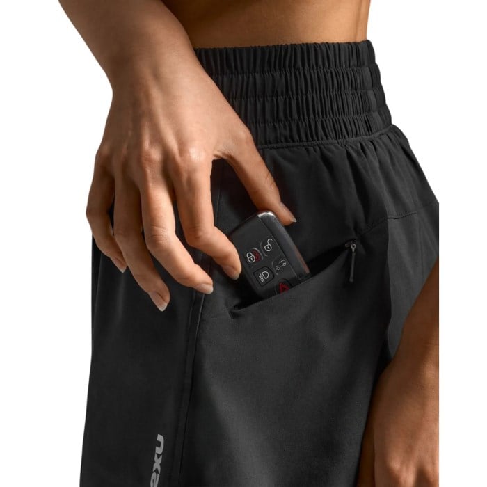2XU Aero Hi-Rise 4 Inch Womens Shorts - Black/Silver Reflective