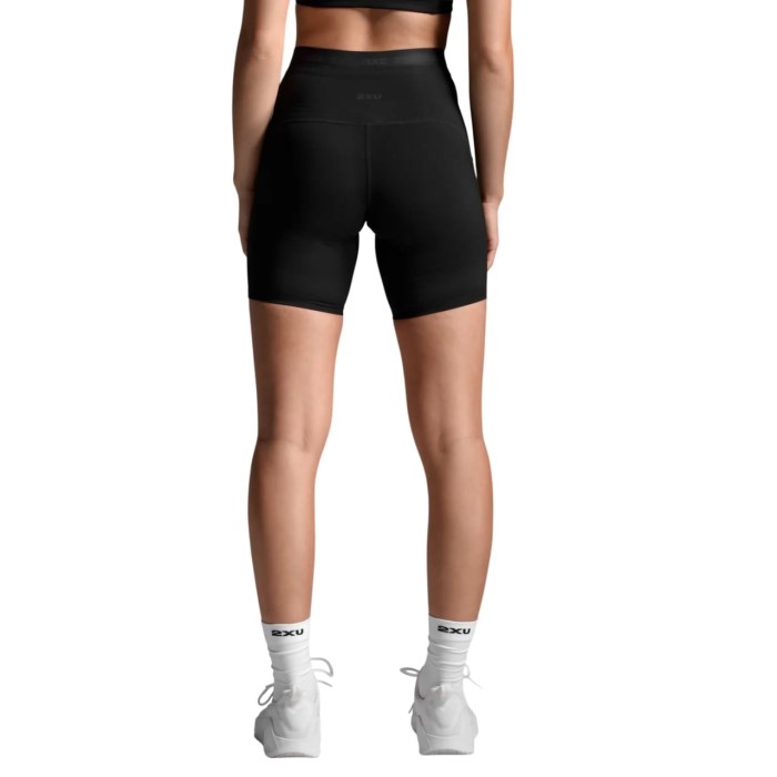 2XU Form Stash Hi-Rise Womens Compression Bike Shorts - Black/Black1