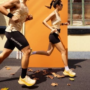 Saucony Endorphin Pro 4 Shanghai - Mens Road Racing Shoes - Straw/Ochre