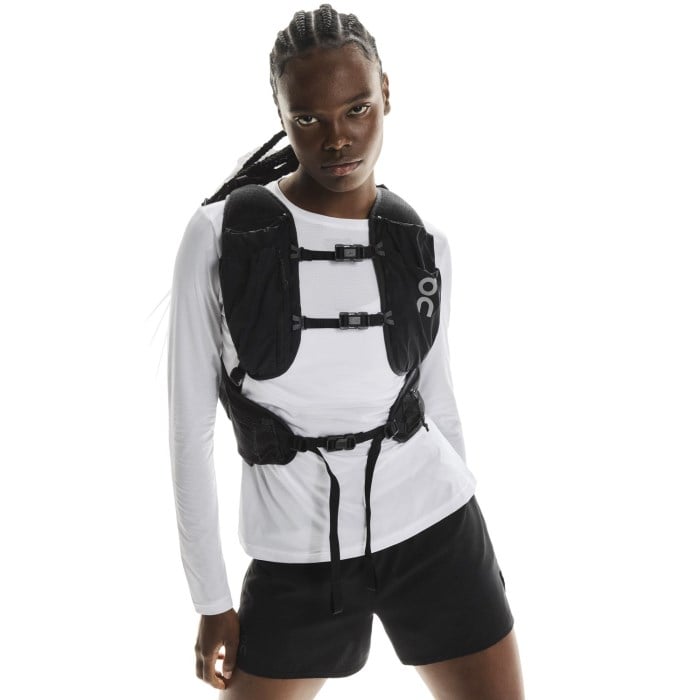 On Trail Pack 20L Backpack - White/Black