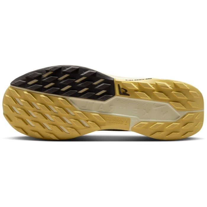 Nike Pegasus Trail 5 GTX - Mens Trail Running Shoes - Alabaster/Medium Ash/Saturn Gold