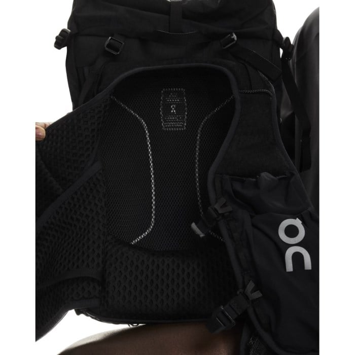 On Trail Pack 20L Backpack - Black