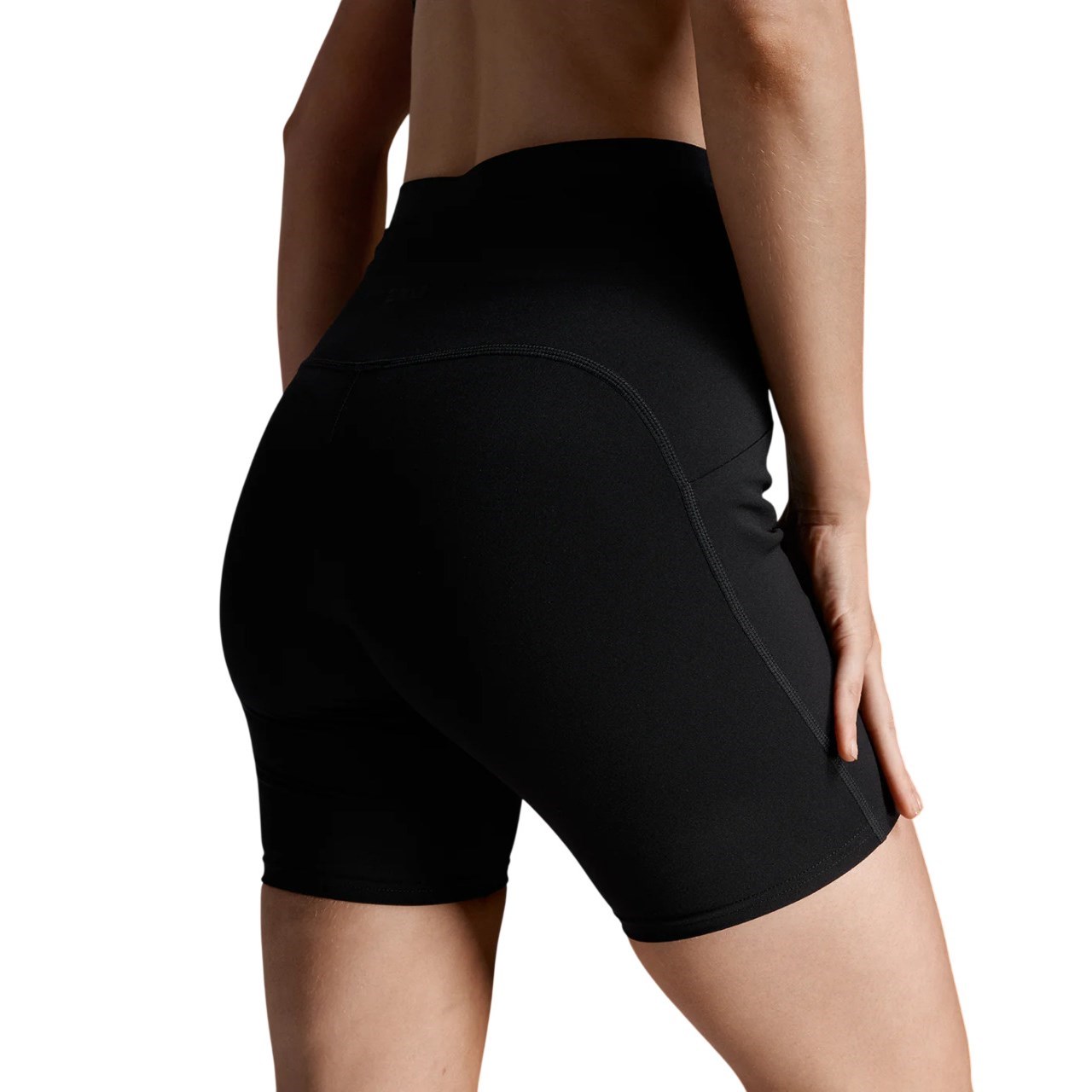 2XU Form Stash Hi-Rise Womens 4 Inch Compression Shorts with Pockets - Black/Black