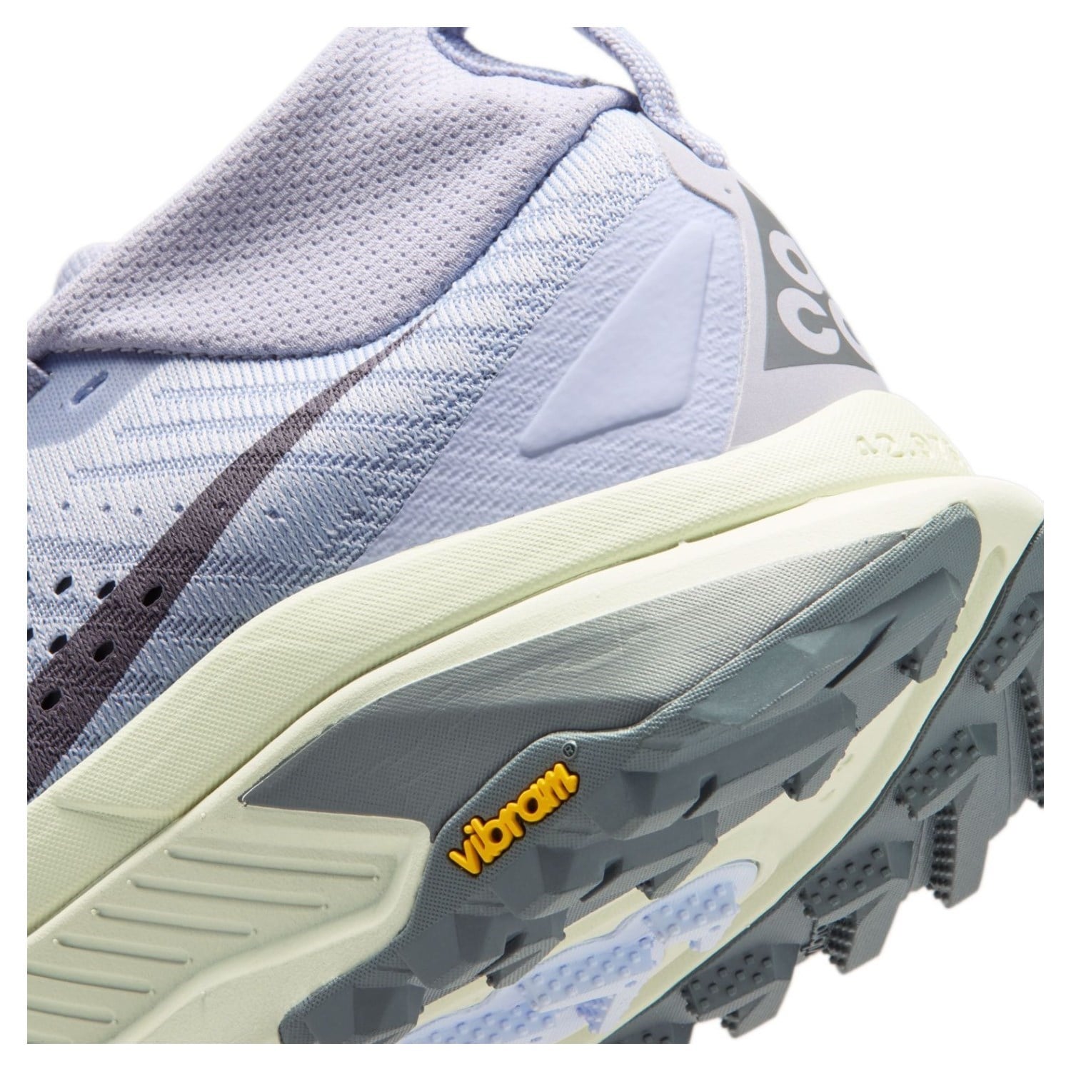Nike ACG Zegama - Womens Trail Running Shoes - Ghost/Cement Grey/Sea Glass/Smoke Grey