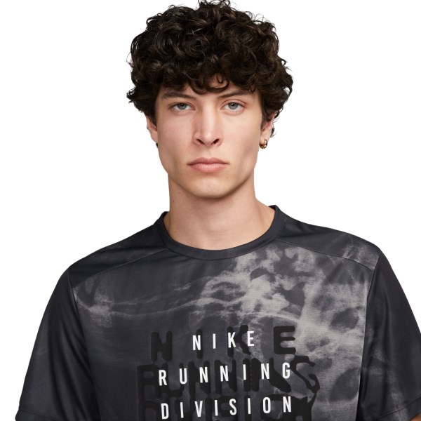 Nike Dri-Fit Run Division Rise 365 Mens Running T-Shirt - Black/Reflective Black