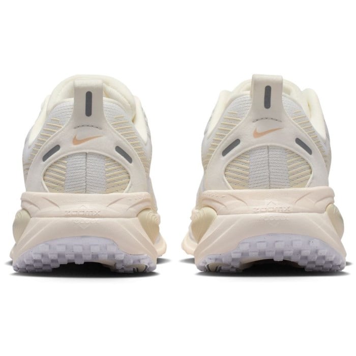 Nike Vomero 18 - Womens Running Shoes - Summit White/White/Chalk/Sea Glass