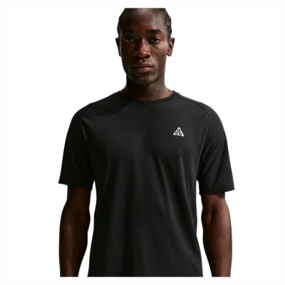 Nike Dri-Fit ADV Solar Chase Mens Trail Running T-Shirt