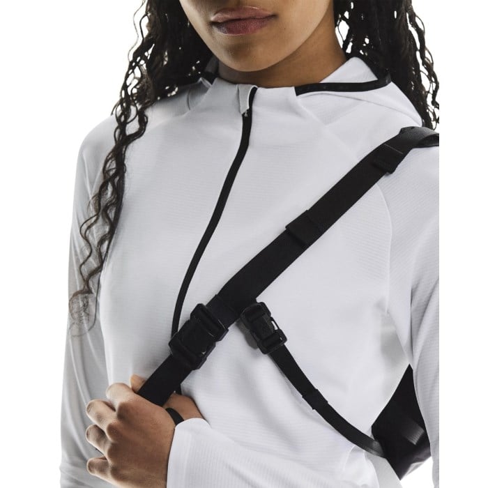 On Sling Pack 9L - Magnet/Black