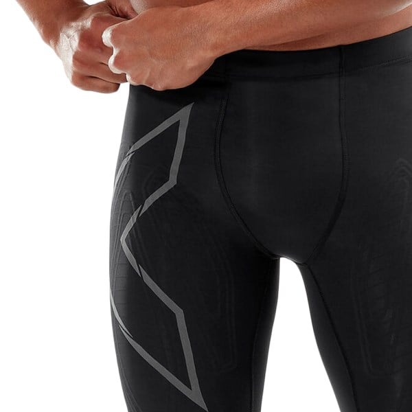 2XU Light Speed Mens Compression Shorts With Back Storage - Black/Black Reflective