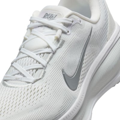 Nike Vomero 18 - Womens Running Shoes - White/Metallic Silver/Photon Dust