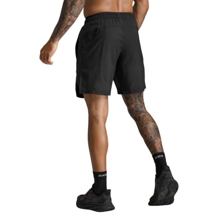 2XU Aspire Mens 7 Inch Shorts - Black/White