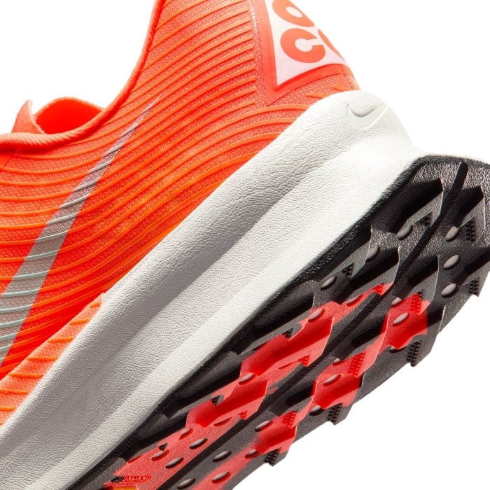 Nike ACG Ultrafly Trail - Mens Trail Racing Shoes - Hyper Crimson/White/Total Orange